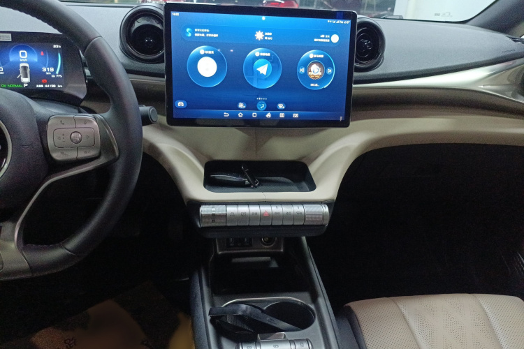 比亚迪 海豚 2023款 420km 时尚版局部细节16