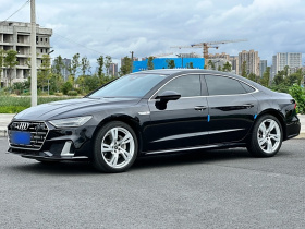 奥迪A7L 2022款 45 TFSI S-line 筑梦未来版