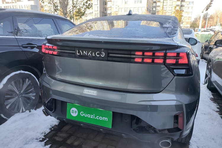 领克05 2020款 2.0TD 四驱劲Halo车身外观6