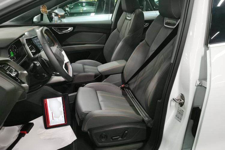 奥迪Q4 e-tron 2024款 40 e-tron 创行版中控内饰19