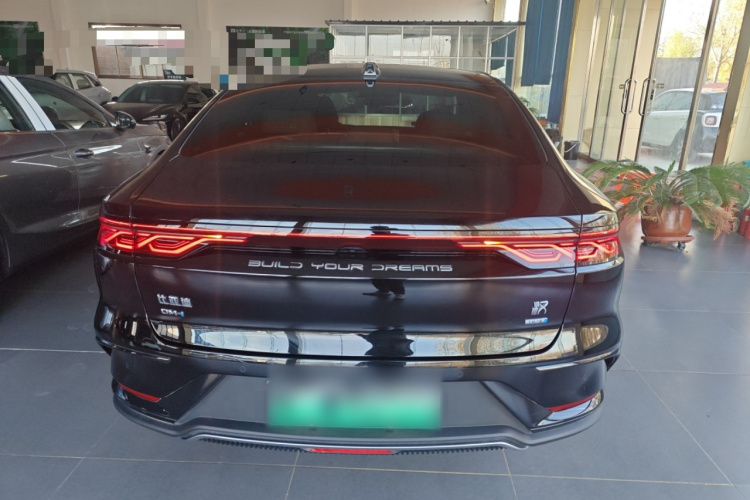 比亚迪 汉 2025款 DM-i 智驾版 125KM尊荣型车身外观6