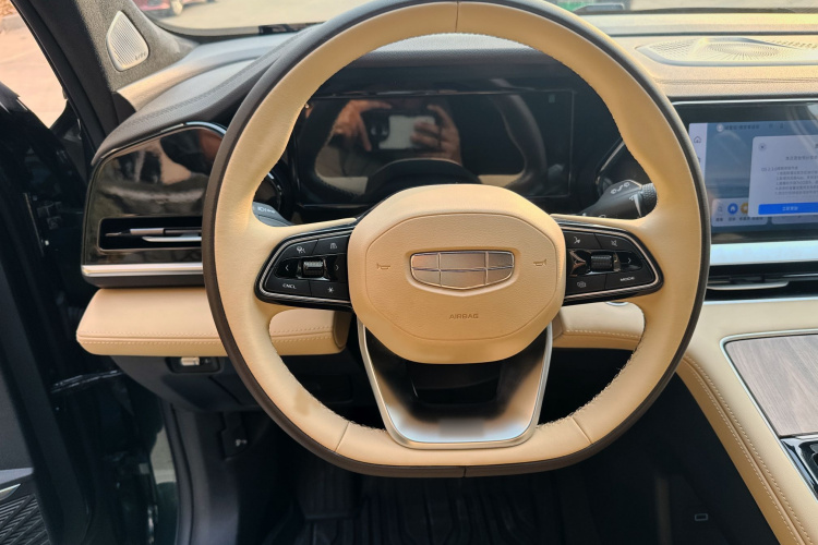 吉利汽车 星越L 2025款 东方曜 2.0TD 自动四驱望月版车身外观6012