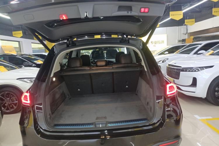 奔驰GLE 2020款 GLE 350 4MATIC 时尚型机舱底盘23