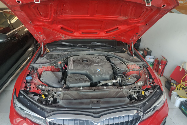 宝马3系 2022款 325Li M运动套装机舱底盘24