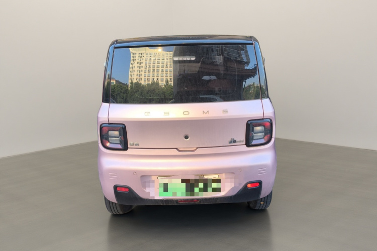 吉利银河 2023款 熊猫mini 200km 耐力熊车身外观6