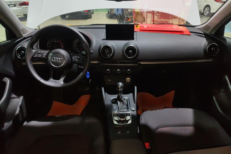 奥迪A3 2019款 Sportback 35 TFSI 进取型 国VI中控内饰12