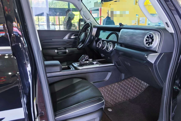 坦克300 2021款 越野版 2.0T 征服者中控内饰7006