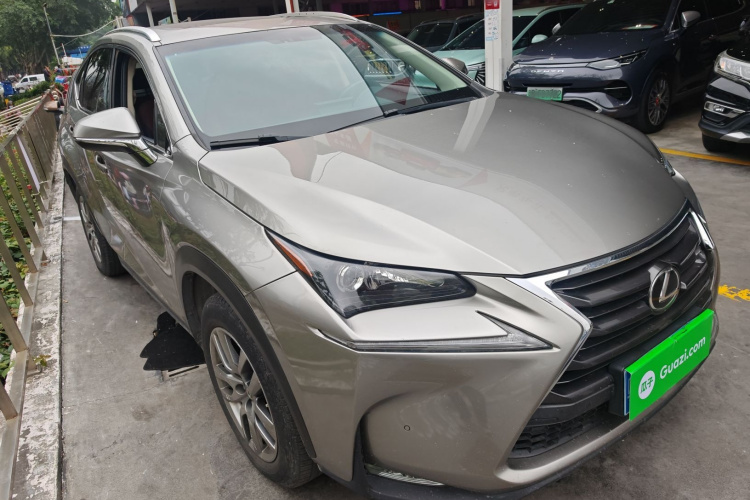 雷克萨斯NX  200t 全驱 锋尚版车身外观3