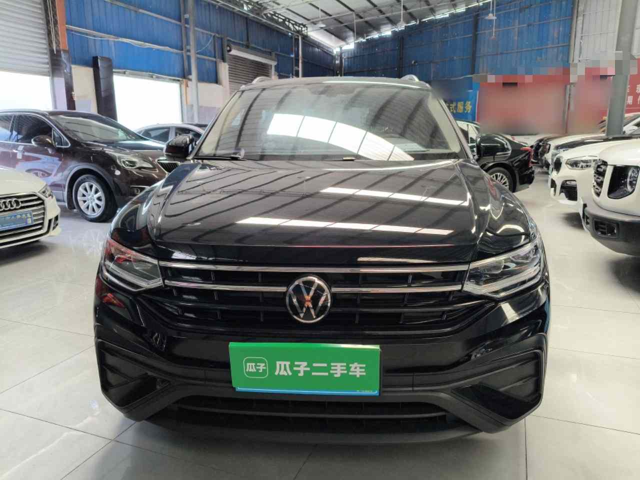 大众 途观L 2024款 出众款 300TSI 自动两驱龙腾版(1)