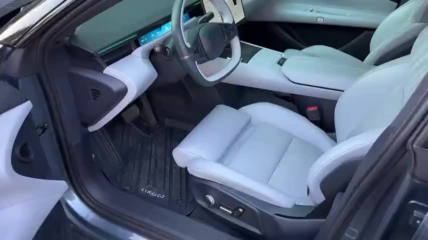 领克Z10 2024款 95kWh 702km四驱智驾Ultra实拍1