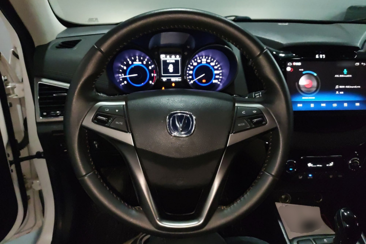 长安 逸动 2016款 1.6L GDI 自动劲尚型局部细节13