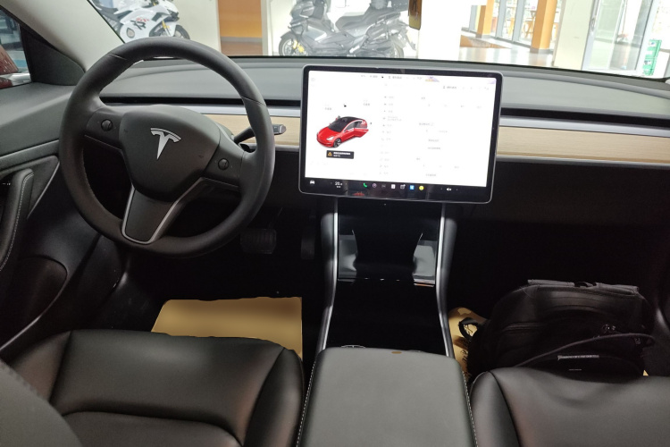 特斯拉 Model 3 2019款 标准续航后驱升级版中控内饰7002