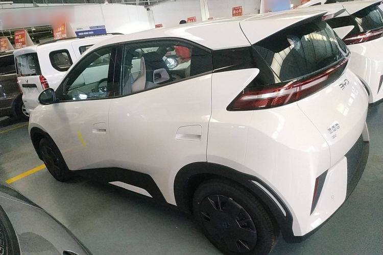 比亚迪 海鸥 2025款 智驾版 305km 活力版车身外观4