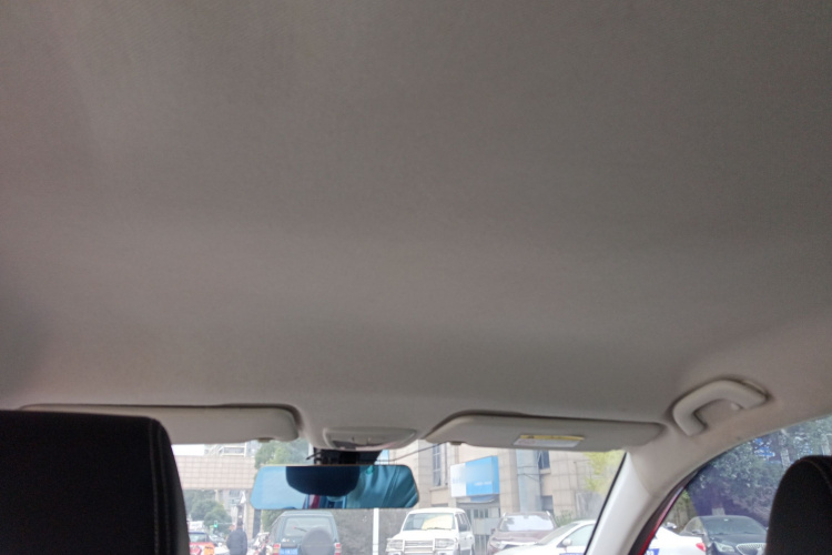 宝骏530 2021款 全球车周年纪念版 1.5T 手动豪华型 7座中控内饰22