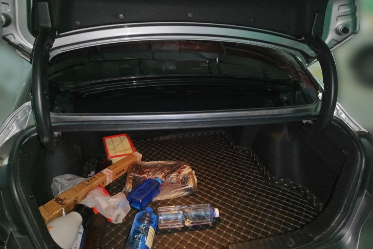 长安 逸动 2020款 PLUS 蓝鲸NE 1.4T GDI DCT旗舰型局部细节23