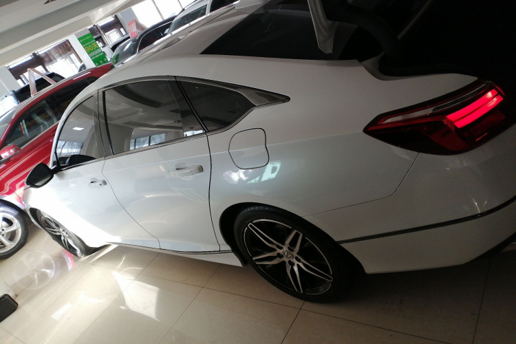 本田 英仕派 2022款 260TURBO 精悦版车身外观4