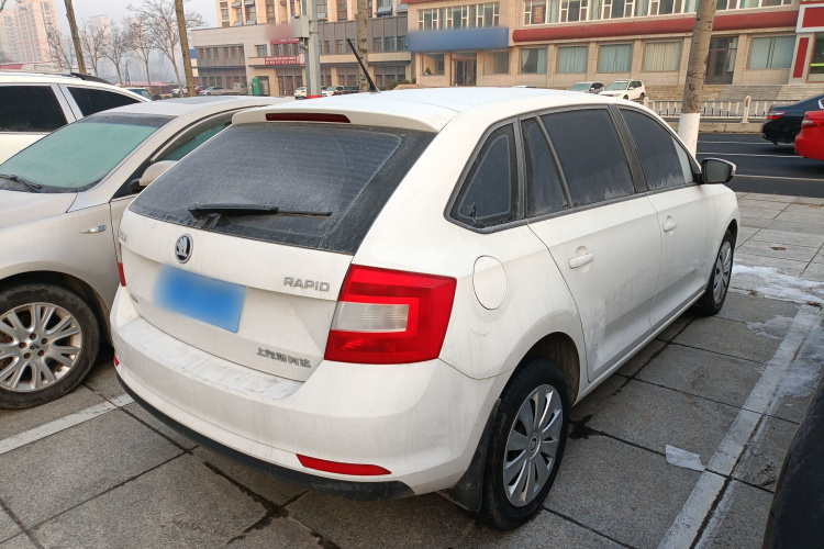 斯柯达 昕动 2018款 1.6L 自动标准版车身外观7