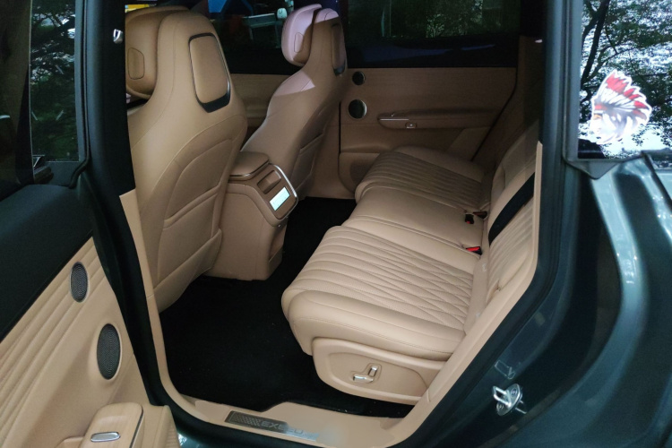 星途 星纪元 ET 2024款 增程 240 Max四驱中控内饰7004