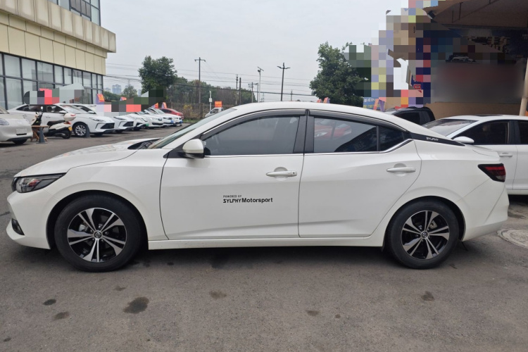 日产 轩逸 2021款 1.6L XL CVT悦享版车身外观4