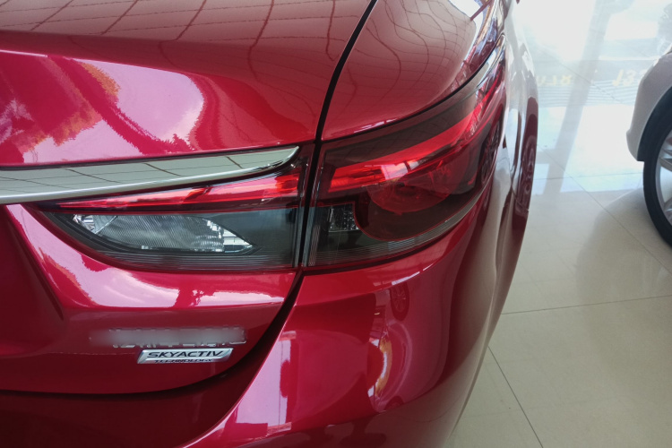 马自达 阿特兹 2017款 2.0L 蓝天豪华版车身外观9