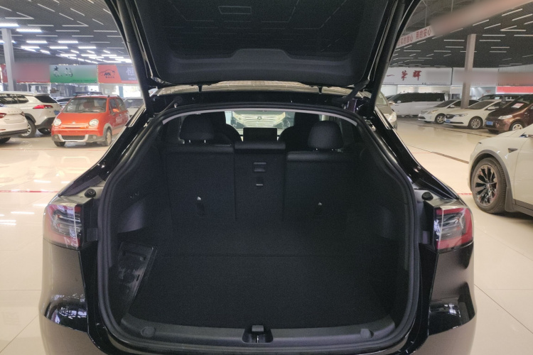 特斯拉 Model Y 2022款 改款 后轮驱动版局部细节23