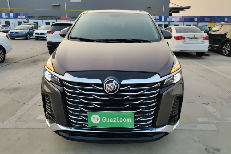 别克GL8 2023款 陆上公务舱 舒适型车身外观2