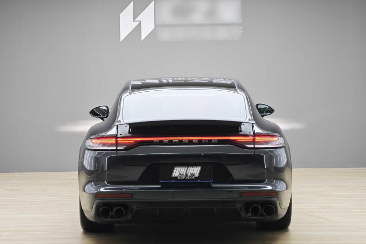保时捷 2023款 Panamera 4 行政加长版 2.9T车身外观6002