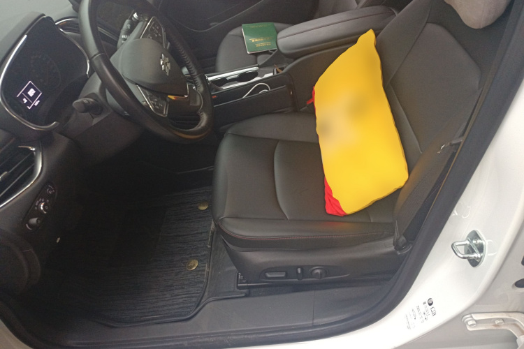 雪佛兰 迈锐宝XL 2022款 Redline 550T 自动锐动版中控内饰19