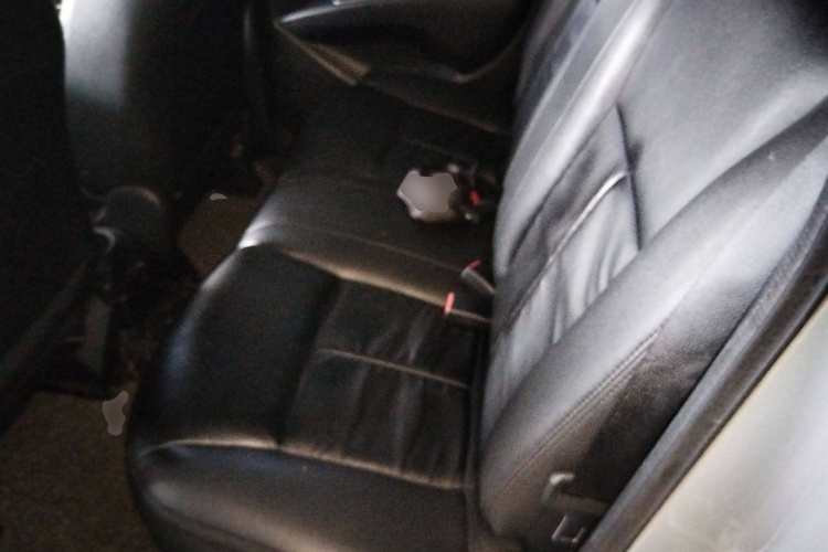 日产 骊威 2013款 劲锐 1.6XL CVT舒适版中控内饰7004