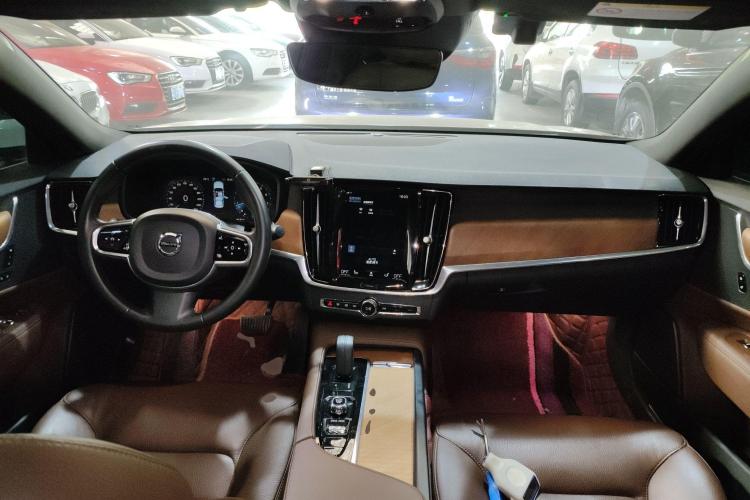 沃尔沃S90 2021款 B5 智逸豪华版中控内饰12