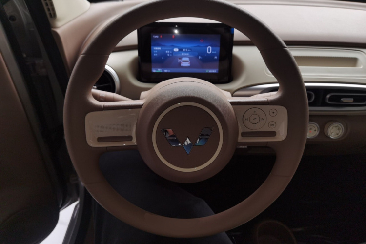 五菱汽车 宏光MINIEV 2025款 四门版 进阶款中控内饰13