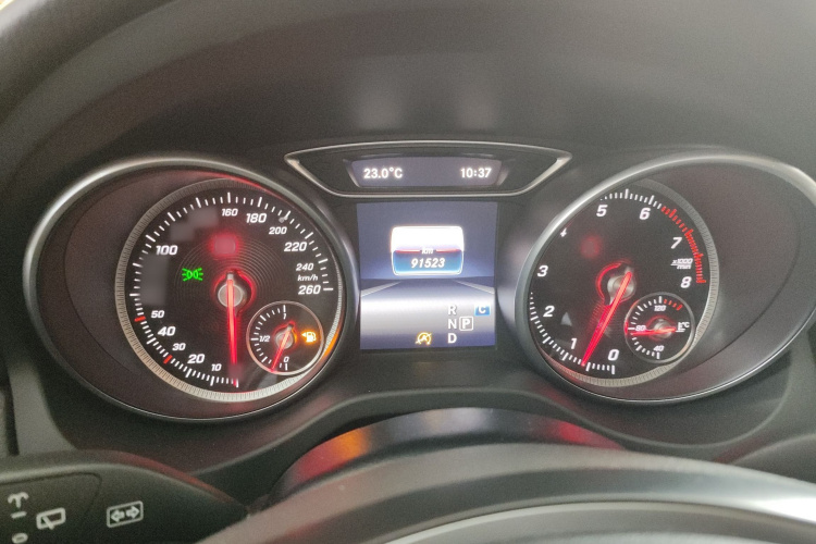 奔驰GLA 2017款 GLA 200 动感型局部细节14