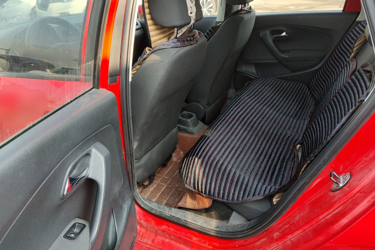 大众 Polo 2016款 1.4L 手动风尚型中控内饰21