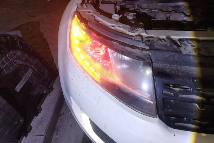 陆风X7 2015款 2.0T 全景尊贵版车身外观6006