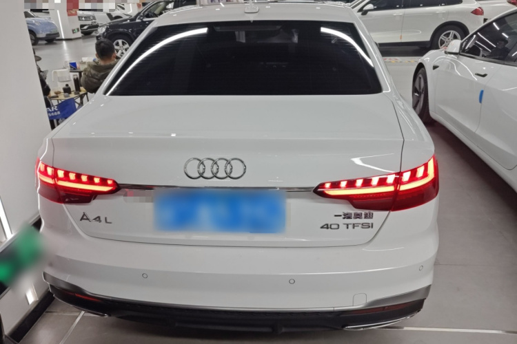 奥迪A4L 2023款 40 TFSI 时尚动感型车身外观6
