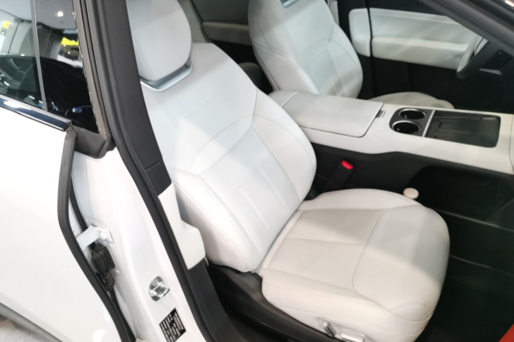 小鹏G6 2023款 755 超长续航 Pro局部细节41