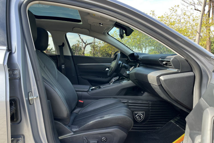 标致508 2023款 508L 400THP 驭动旗舰版中控内饰7002