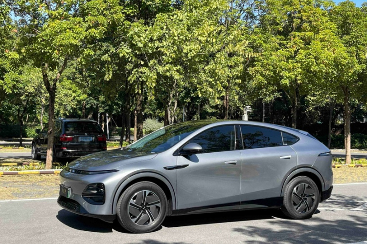 小鹏G6 2023款 755 超长续航 Pro车身外观6003