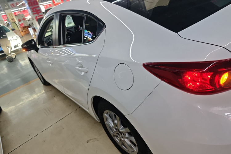 马自达3 昂克赛拉 2017款 三厢 1.5L 自动舒适型 国V车身外观4