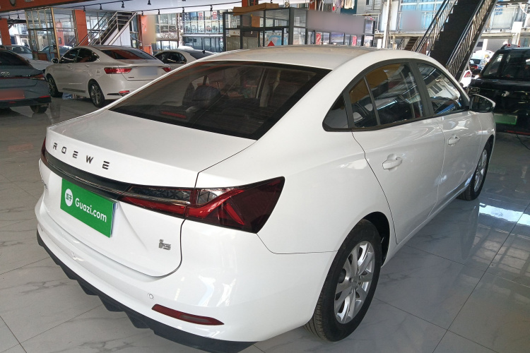 荣威i5 2023款 1.5L 手动舒享版车身外观7