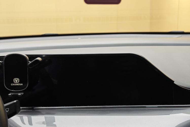 长安 逸动 2020款 PLUS 1.6L GDI 手动豪华型中控内饰7008