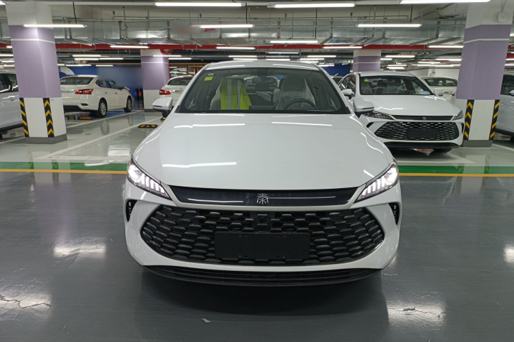 比亚迪 秦PLUS 2025款 DM-i 智驾版 55KM领先型车身外观6001