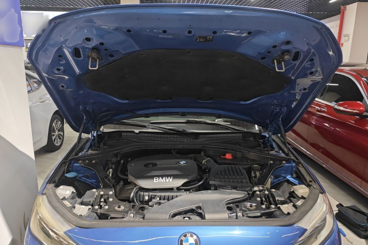 宝马1系 2017款 118i 运动型机舱底盘24