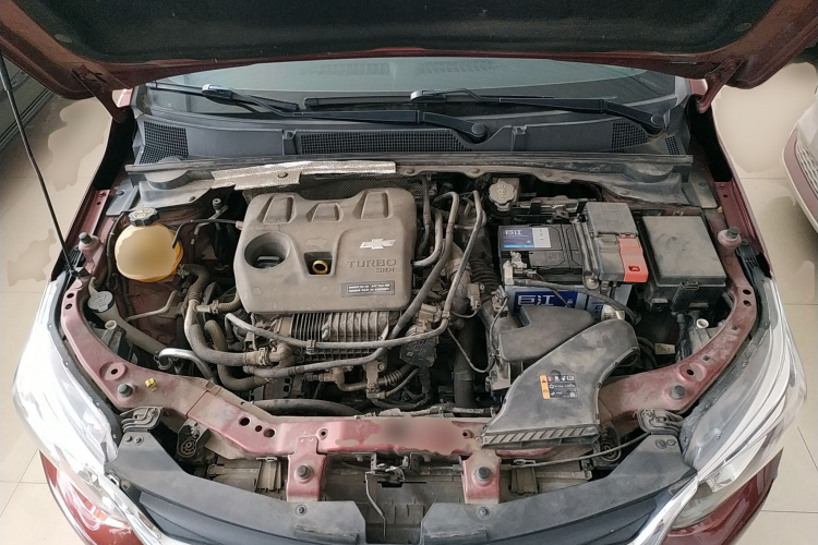 雪佛兰 科沃兹 2020款 325T 自动欣悦版机舱底盘24