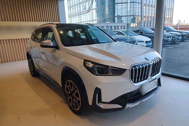 宝马X1 2023款 sDrive25Li X设计套装车身外观3