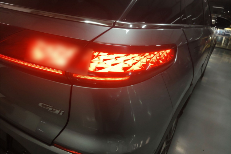 小鹏G3 2021款 G3i 460N车身外观6006