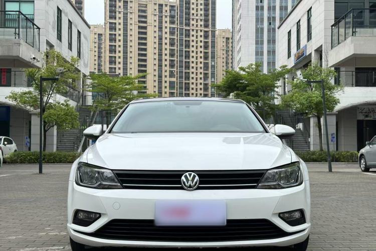 大众 凌渡 2018款 230TSI DSG风尚版车身外观2