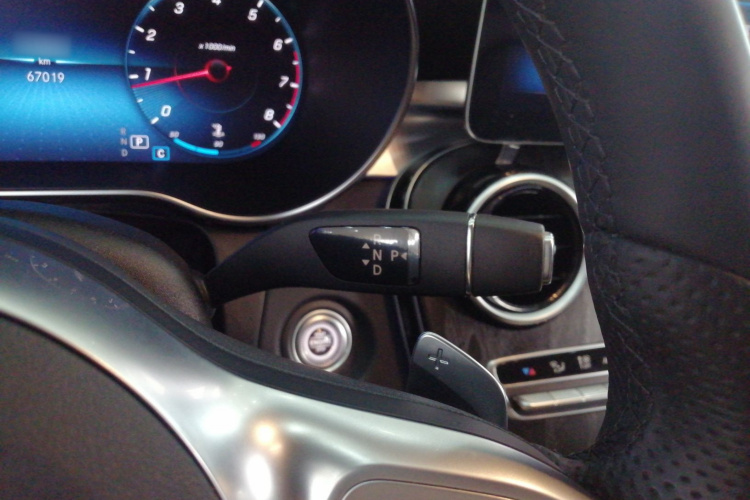 奔驰C级 2020款 改款 C 200 L 时尚型运动版局部细节18