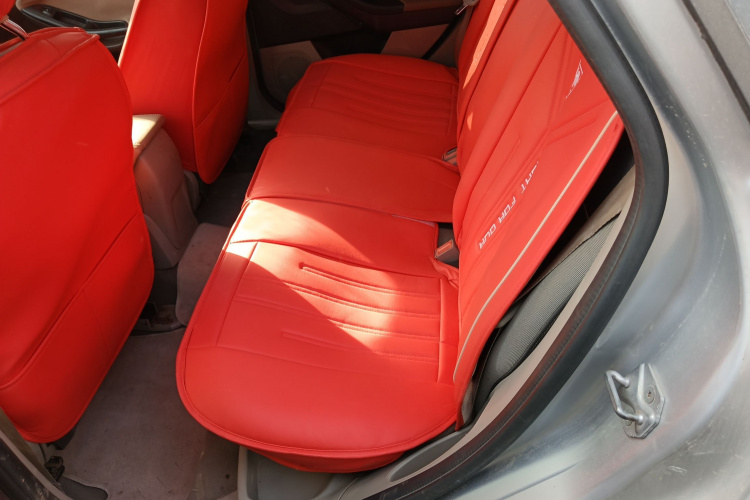 福特 福克斯 2012款 三厢 1.6L 自动舒适型中控内饰21