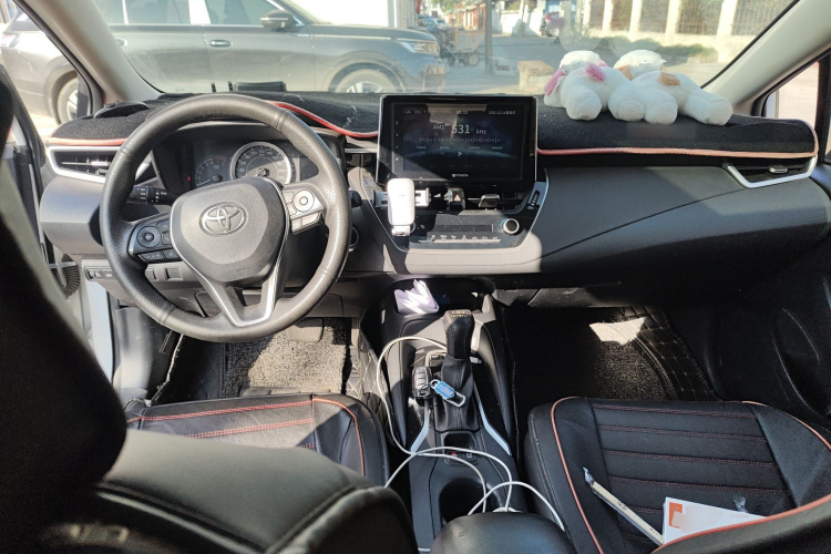 丰田 卡罗拉 2019款 1.2T S-CVT GL-i精英版中控内饰12